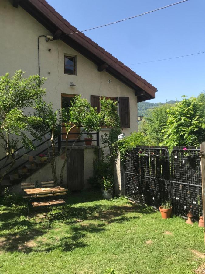 Belladone Guest House Theys Les 7 Laux Eksteriør bilde